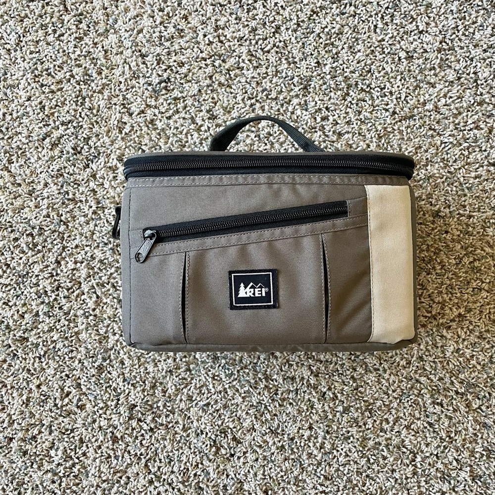 REI Gray Lunchbox
